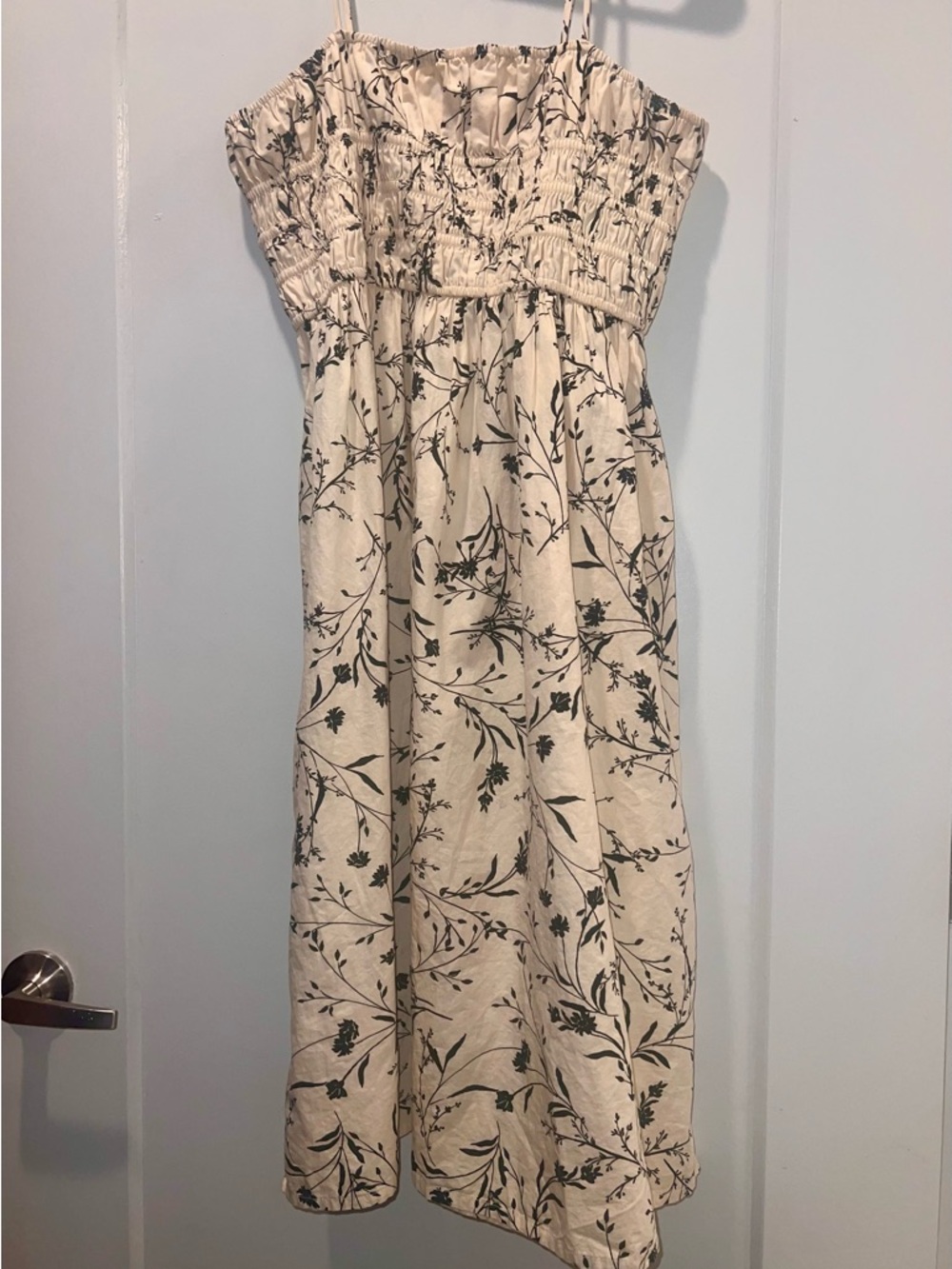 ✨ Abound Smocked Floral Midi Dress ✨